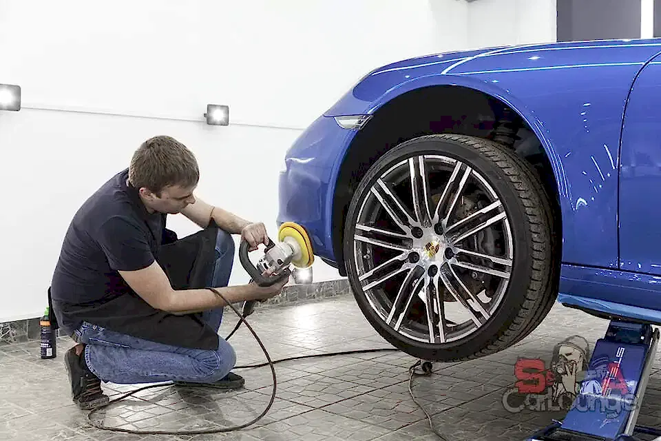 Детейлинг Porsche 911 Targa: полировка, защита кузова керамикой, бронирование фар и антидождь