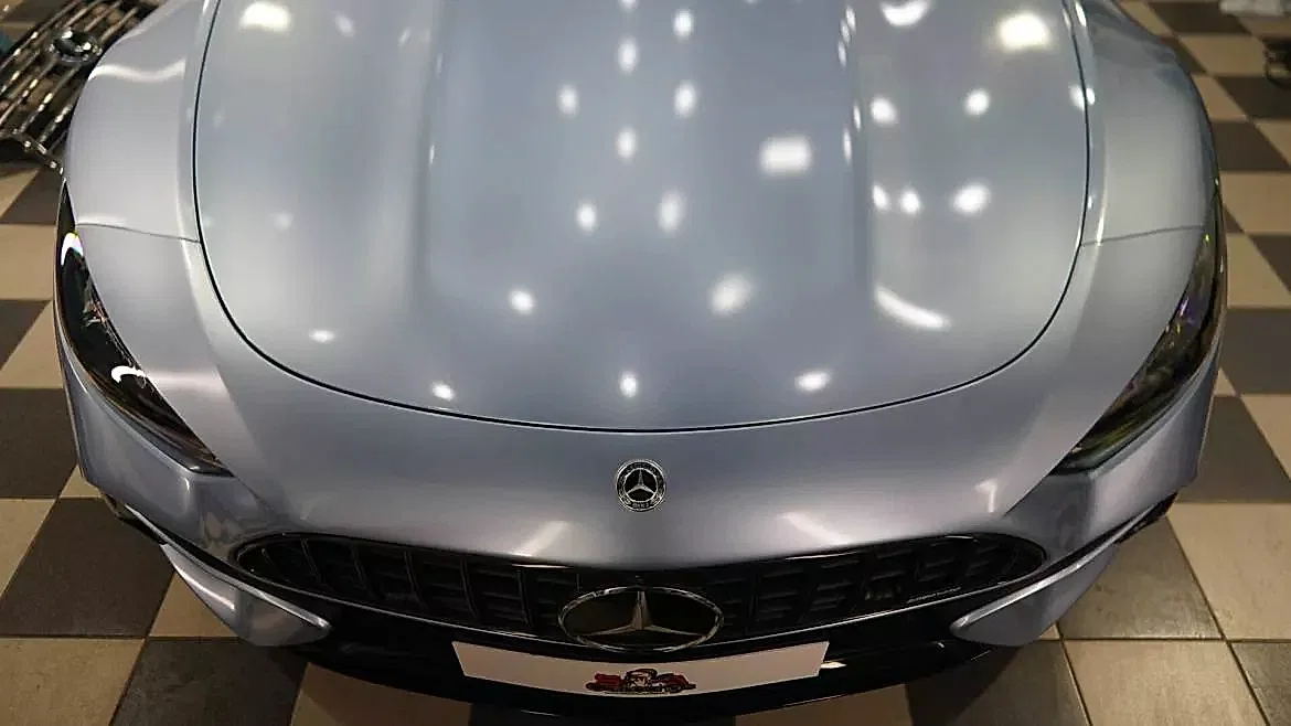 Оклейка авто пленкой хром, детейлинг центр SA CarLounge в Москве
